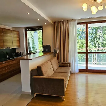 Apartamento 2 Bedrooms, 7 Minutes From Airport Varsovia