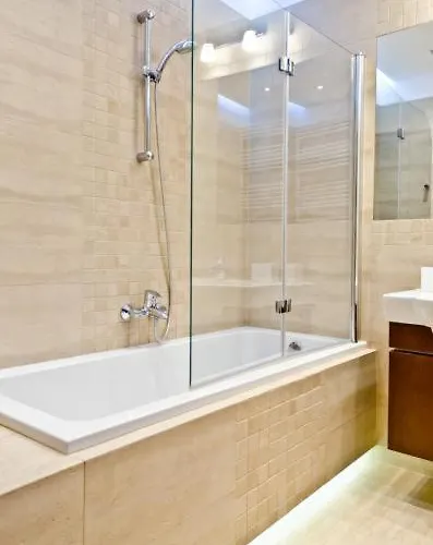 Apartamento 2 Bedrooms, 7 Minutes From Airport *